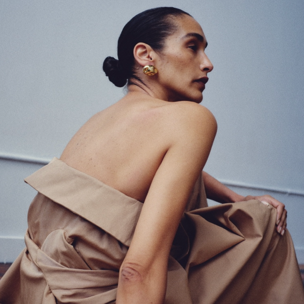 Strapless Collar Top