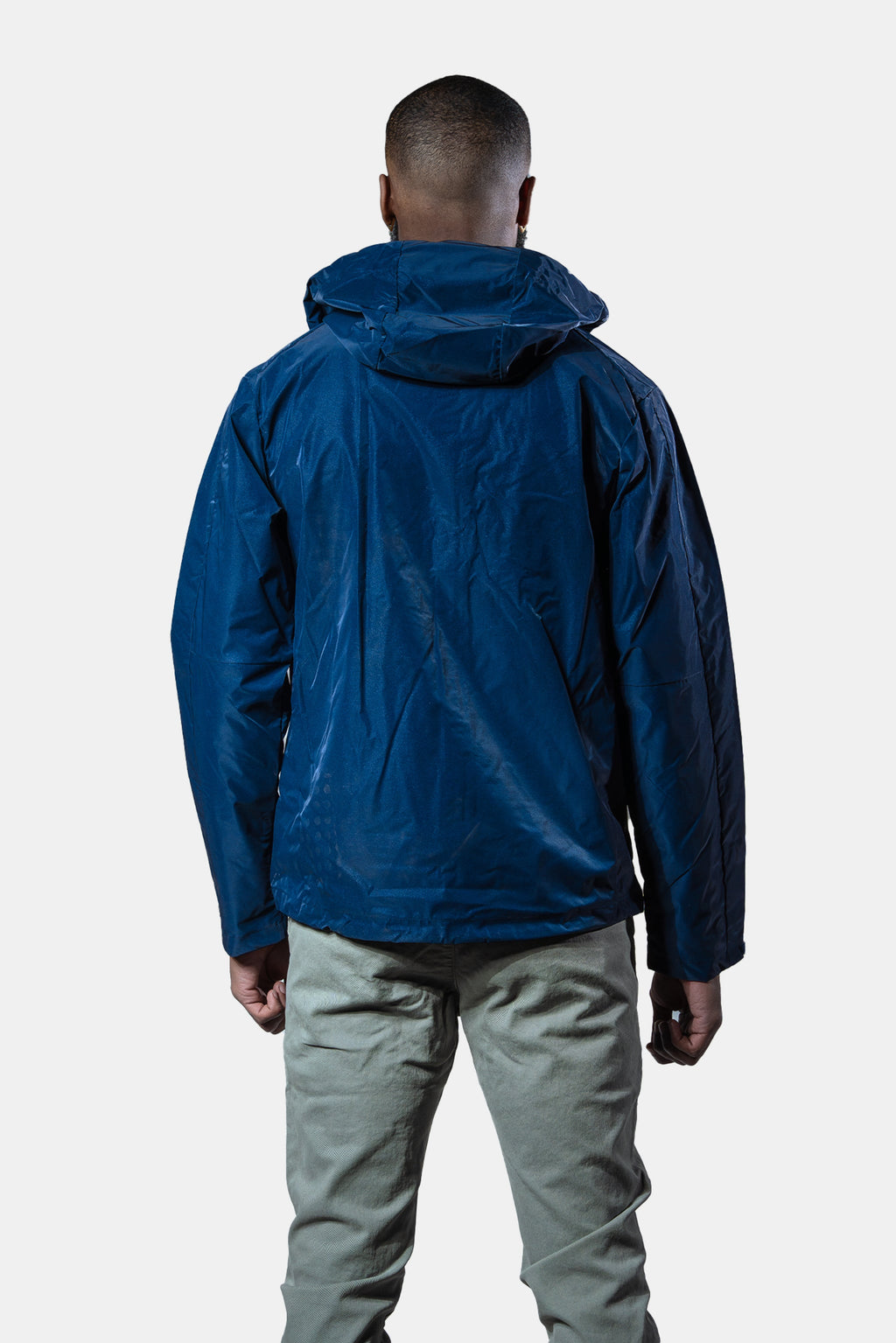 Mens Wind Shell Sapphire Diamond