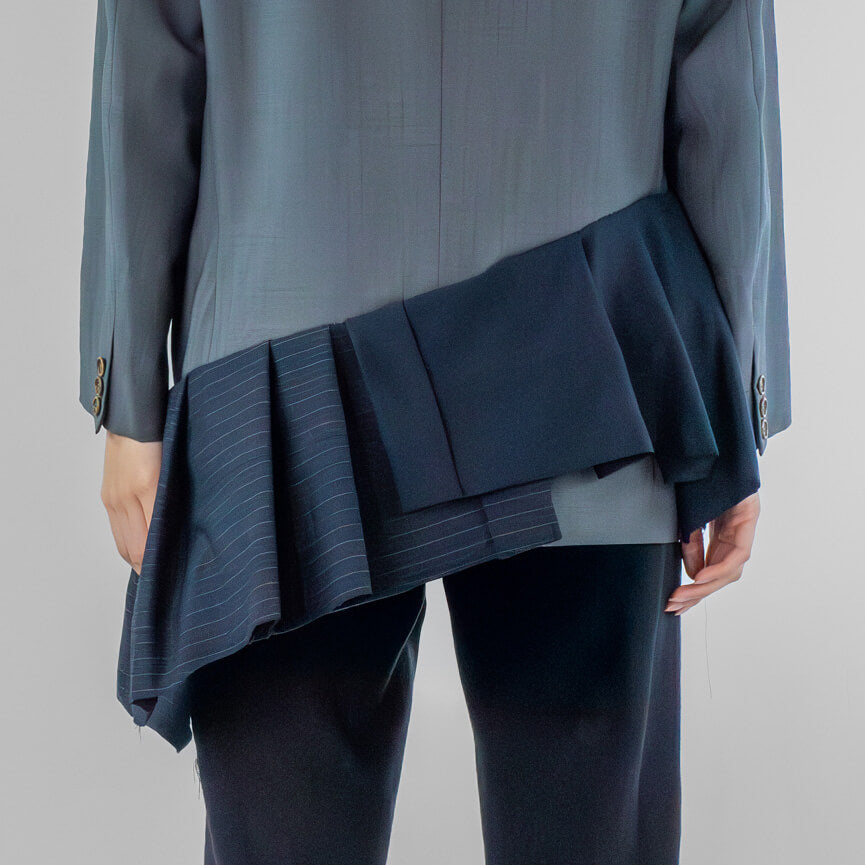 Pleated asymmetrically skirt Jacket